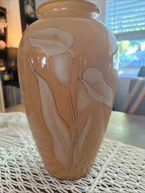 Vintage 80s/90s Target Beige Calla Lilly Floral Gold Trim Art Nouveau Vase